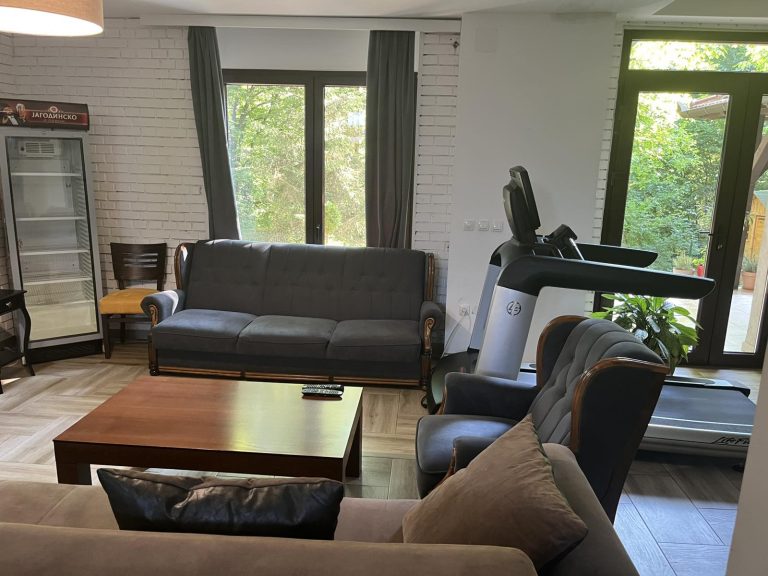 apartman-pretnica-valjevo-prenociste-simic-traka-za-trcanje