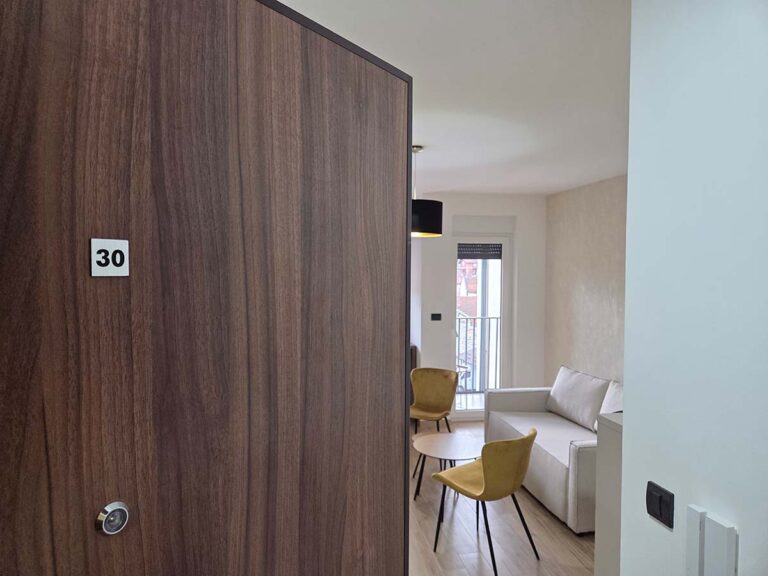 Apartman 30 Valjevo – ulaz u studio apartman