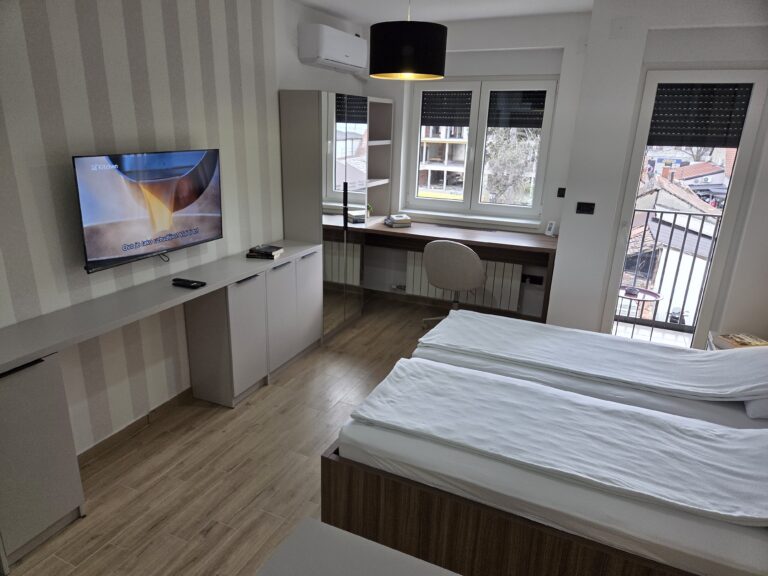 Apartman 20 Valjevo – TV, klima i prozori